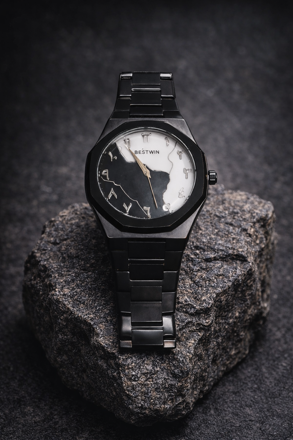 Metal Black& White Color Dial Aura For Boys. Increse Your Look With Aura Watch 100% Metal.